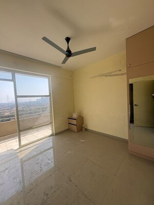 Room in 1 BHK Apartment at Pyramid Altia, Sector 70a – for Rent