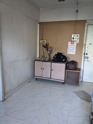 1 BHK Apartment For Rent in Malad East
