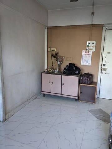 1 BHK Apartment For Rent in Malad East