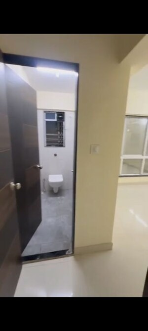 Furnished Amenities in 2.5 BHK Apartment at Kalina – for Rent