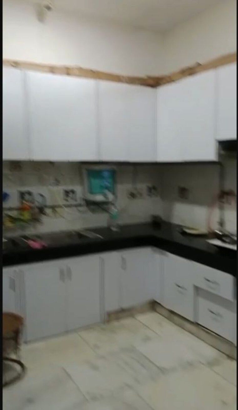 Kitchen, greater kailash i 3 Bedroom 300 Sq.Yd. Builder Floor In Greater Kailash I Delhi 9854901