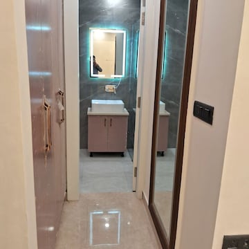 Building Lobby in 3 BHK Apartment at Omaxe Royal Residency Faridabad, Sector 79 – for Rent