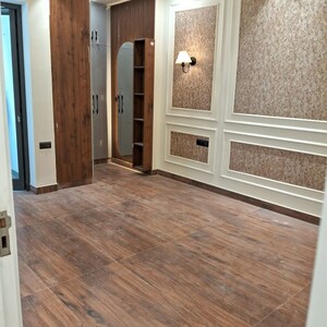 Room in 3 BHK Builder Floor at BP Homes, Sector 85 – for Rent