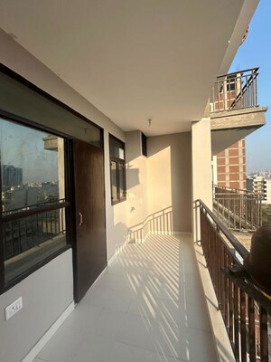 Balcony in 3 BHK Builder Floor at BP Homes, Sector 85 – for Rent