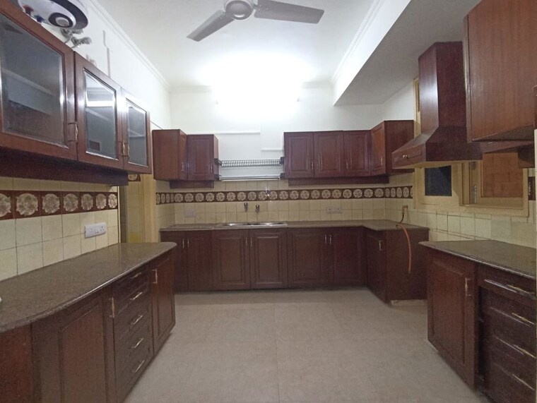 Kitchen, greater kailash i 4 Bedroom 500 Sq.Yd. Builder Floor In Greater Kailash I Delhi 9854948