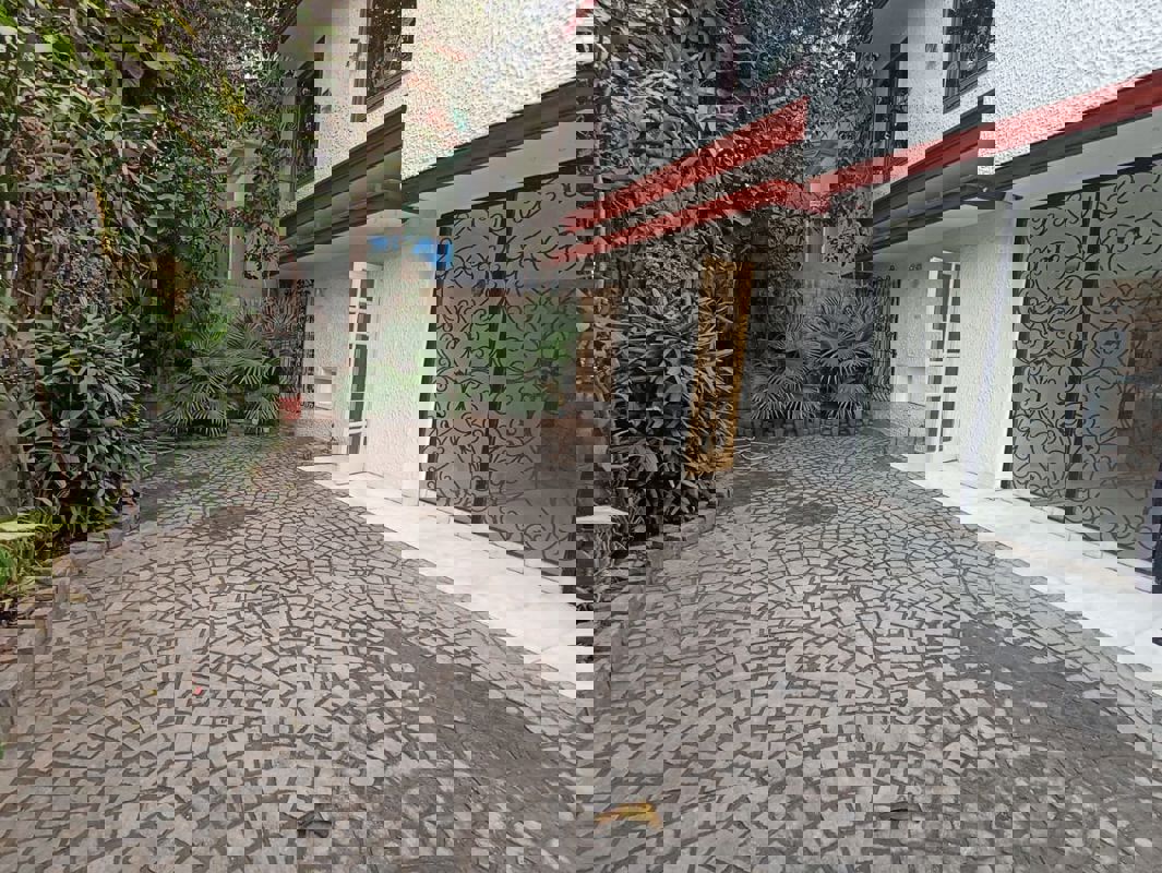 4 BHK + Pooja Room,Servant Room Builder Floor For Rent in Greater Kailash I