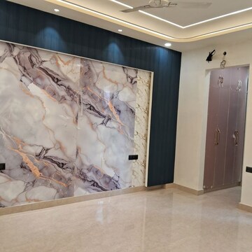 Room in 2 BHK Apartment at BPTP Discovery Park, Sector 80 – for Rent