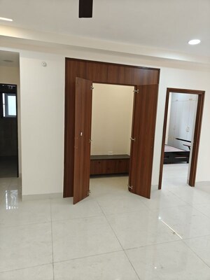 Room in 2 BHK Apartment at My Home Sayuk, Tellapur – for Rent