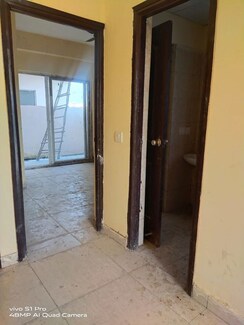 2 BHK Apartment For Rent in Wave Hitech City