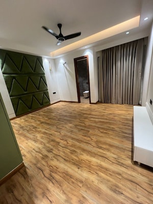 Room in 4 BHK Apartment at Ansal API Esencia, Sector 67 – for Sale