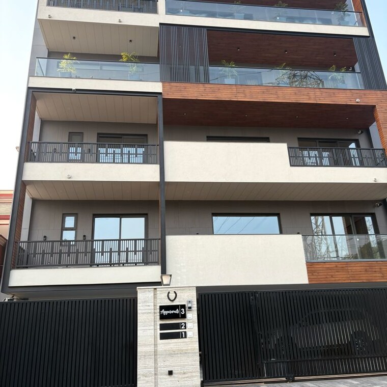 Exterior View, sector 4 4 Bedroom 500 Sq.Yd. Builder Floor In Sector 4 Panchkula 9855017