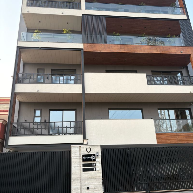 4 BHK + Pooja Room,Servant Room,Study Room,Extra Room Builder Floor For Sale in Sector 4