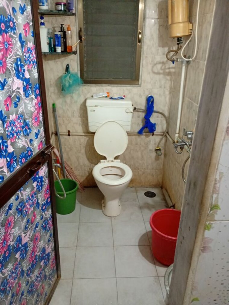 Bathroom, eros-chs 2 Bedroom 770 Sq.Ft. Apartment In Bhandup East Mumbai 9855034