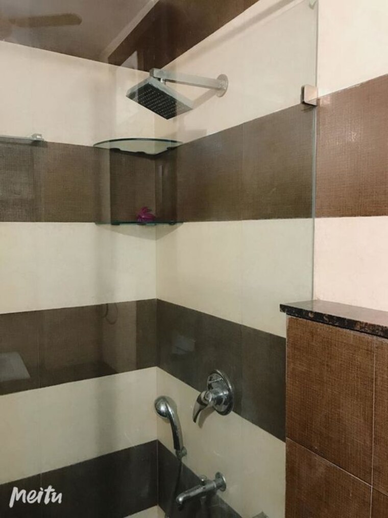 Kitchen, greater kailash i 3 Bedroom 1800 Sq.Ft. Builder Floor In Greater Kailash I Delhi 9855047