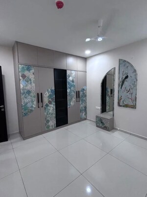 Room in 3 BHK Apartment at Rajapushpa Provincia, Narsingi – for Rent