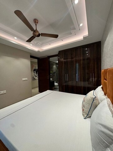 Furnished Amenities in 2 BHK Apartment at Bestech Park View Residency, Sector 3 – for Rent