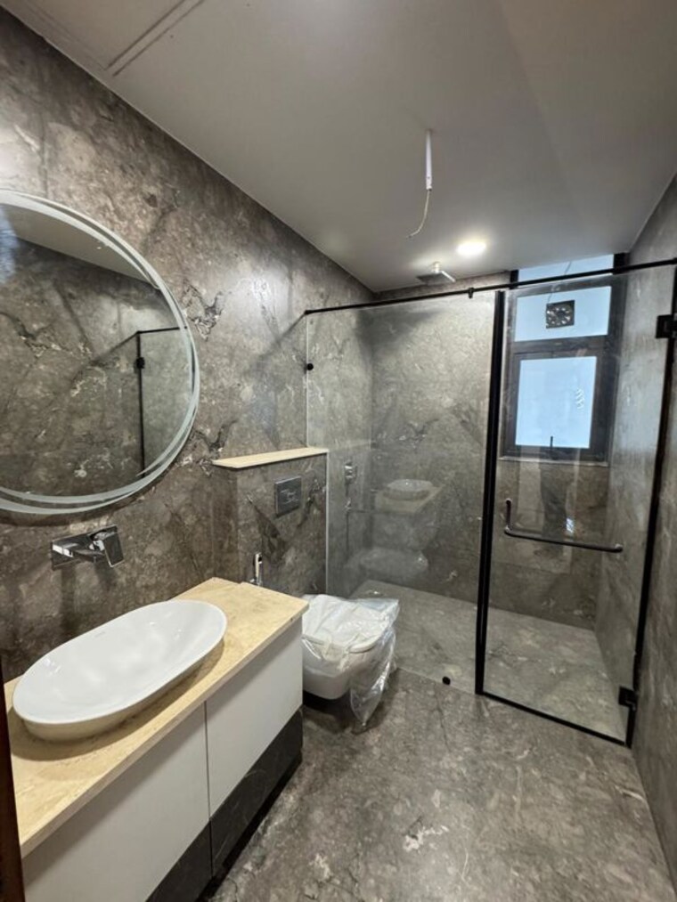 Bathroom, emaar-marbella 4 Bedroom 2500 Sq.Ft. Builder Floor In Sector 66 Gurgaon 9855057