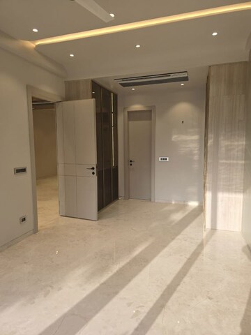 Building Lobby in 4 BHK Builder Floor at Emaar Marbella, Sector 66 – for Sale