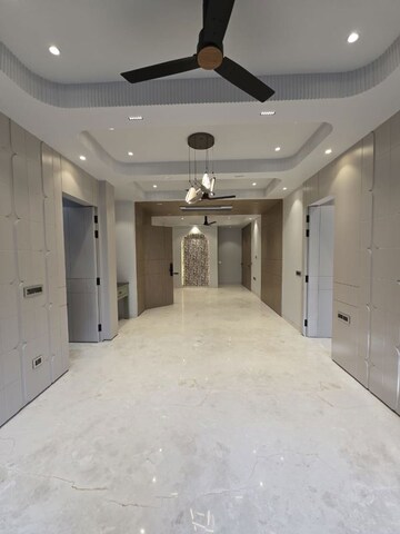 Building Lobby in 4 BHK Builder Floor at Emaar Marbella, Sector 66 – for Sale