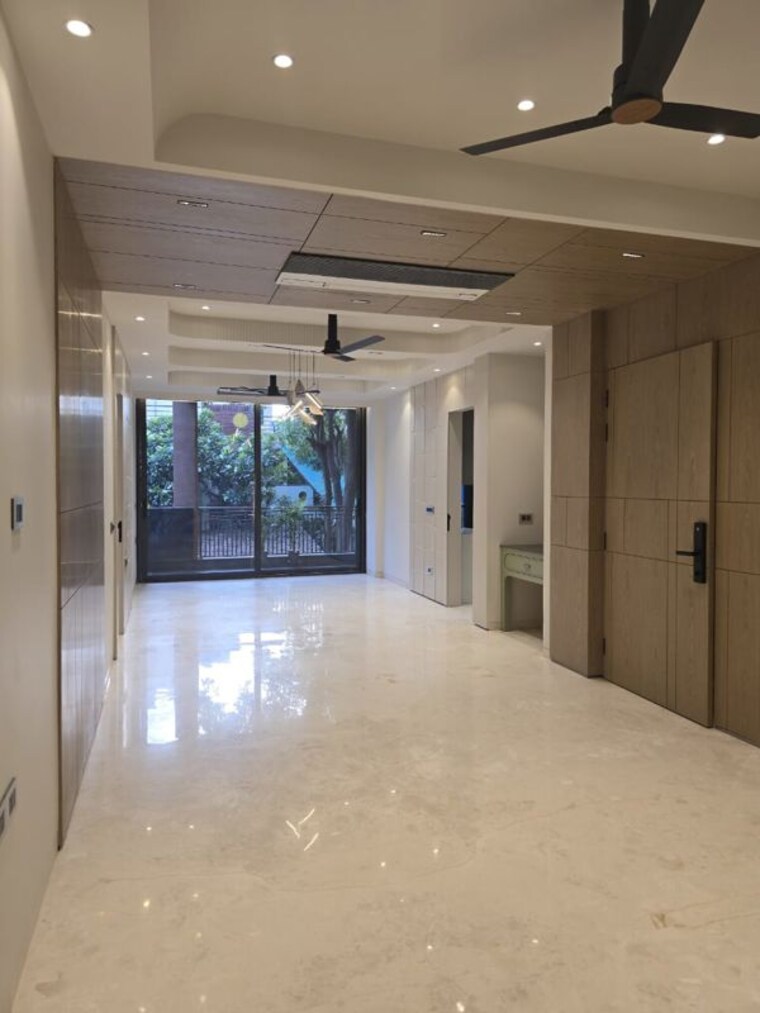 Room, emaar-marbella 4 Bedroom 2600 Sq.Ft. Builder Floor In Sector 66 Gurgaon 9855073