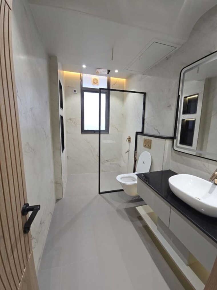 Bathroom, emaar-marbella 4 Bedroom 2600 Sq.Ft. Builder Floor In Sector 66 Gurgaon 9855073