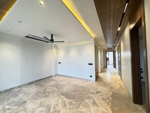 Room in 3.5 BHK Builder Floor at Nirvana Country – for Sale