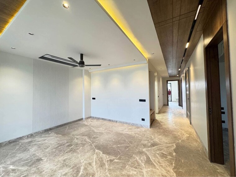 Room, nirvana country 3.5 Bedroom 1850 Sq.Ft. Builder Floor In Nirvana Country Gurgaon 9855088