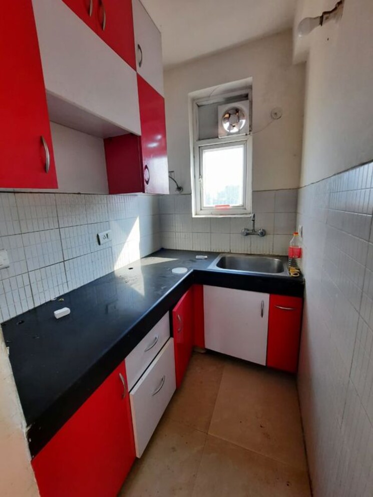 Kitchen, aditya-celebrity-homes 1 Bedroom 550 Sq.Ft. Apartment In Sector 76 Noida 9855096