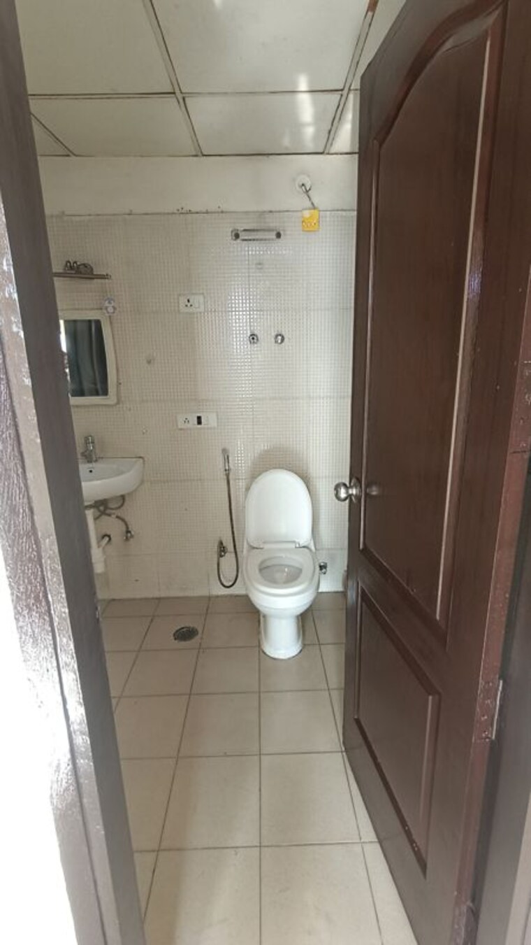 Bathroom, aditya-celebrity-homes 1 Bedroom 550 Sq.Ft. Apartment In Sector 76 Noida 9855117