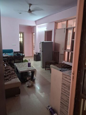 2 BHK Apartment For Rent in Milan Earth, Raj Nagar Extension