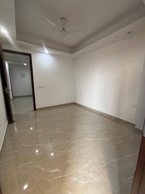 Room in 2 BHK Builder Floor at Chattarpur – for Rent