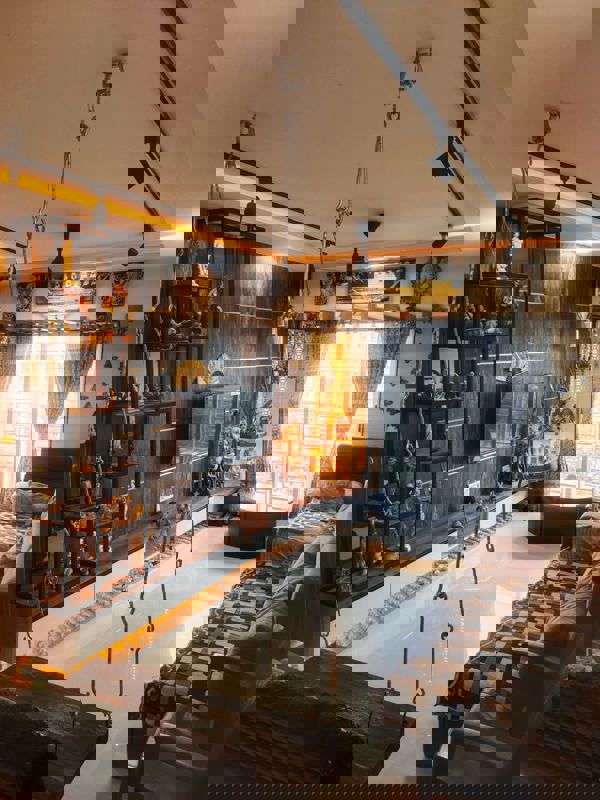 2 BHK Apartment For Rent in Vikhroli East