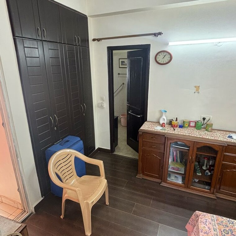 Bedroom, mahagun-maestro 3 Bedroom 1750 Sq.Ft. Apartment In Sector 75 Noida 9855216