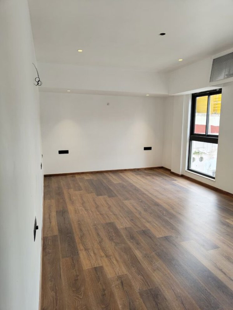 Room, brigade-homestead 3 Bedroom 2700 Sq.Ft. Apartment In Lavelle Road Bangalore 9677528