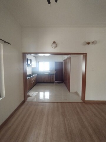 Room in 4 BHK Independent House at Vista The 450 RMV, Rmv Extension – for Rent