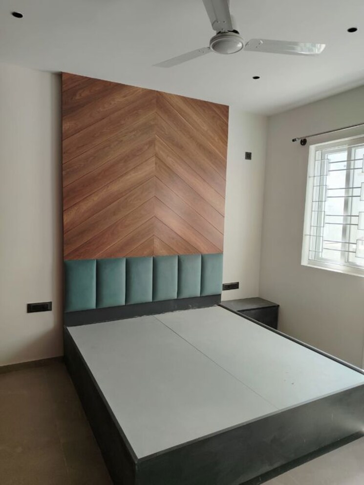 Room, sindhi-colony-ulsoor 3 Bedroom 2050 Sq.Ft. Apartment In Halasuru Bangalore 9674215