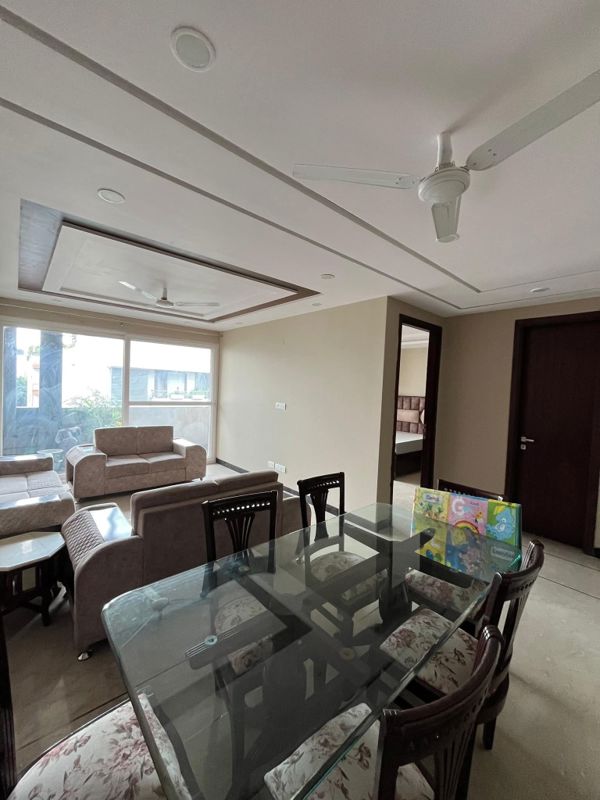 3 BHK + Pooja Room,Servant Room Builder Floor For Rent in Greater Kailash I