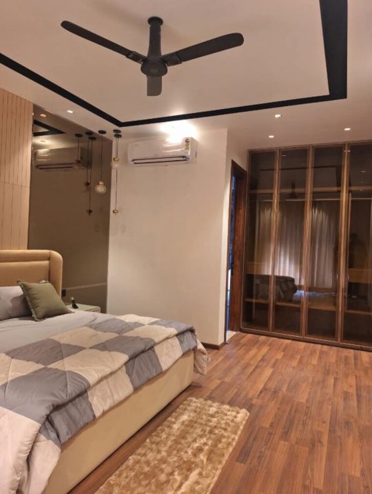 Master Bedroom, greater kailash i 3 Bedroom 3500 Sq.Ft. Builder Floor In Greater Kailash I Delhi 9681755