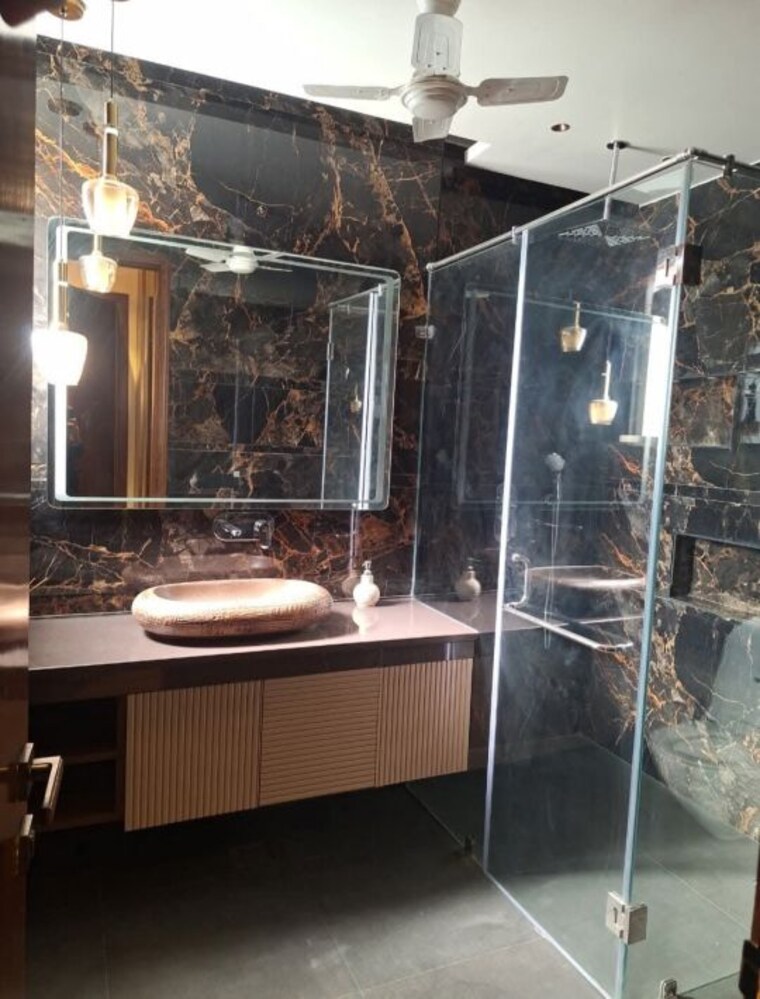 Attached Bathroom, greater kailash i 3 Bedroom 3500 Sq.Ft. Builder Floor In Greater Kailash I Delhi 9681755