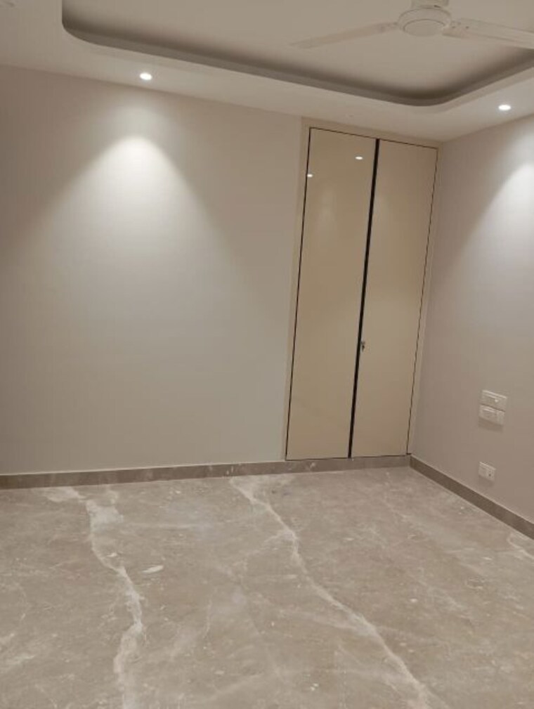 Master Bedroom, greater kailash i 3 Bedroom 2200 Sq.Ft. Builder Floor In Greater Kailash I Delhi 9654284