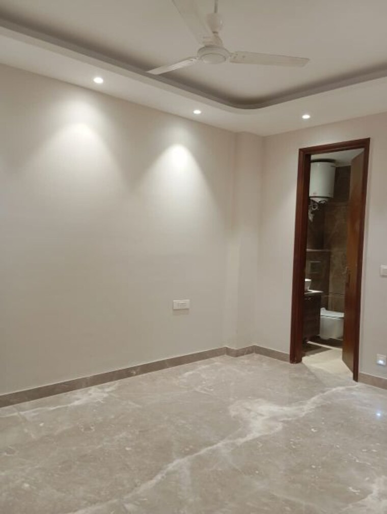 Master Bedroom, greater kailash i 3 Bedroom 2200 Sq.Ft. Builder Floor In Greater Kailash I Delhi 9654284