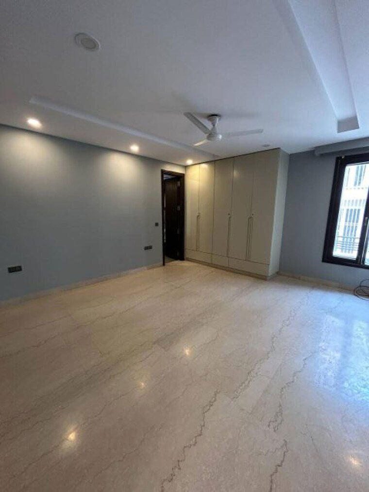 Attached Bathroom, greater kailash ii 4 Bedroom 4600 Sq.Ft. Builder Floor In Greater Kailash ii Delhi 9631676