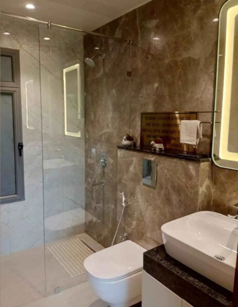 Attached Bathroom, greater kailash ii 3 Bedroom 2400 Sq.Ft. Builder Floor In Greater Kailash ii Delhi 9603334