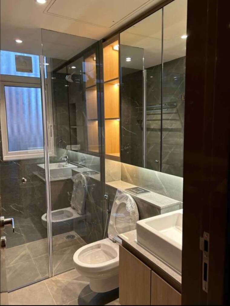 Attached Bathroom, greater kailash ii 3 Bedroom 3500 Sq.Ft. Builder Floor In Greater Kailash ii Delhi 9603329