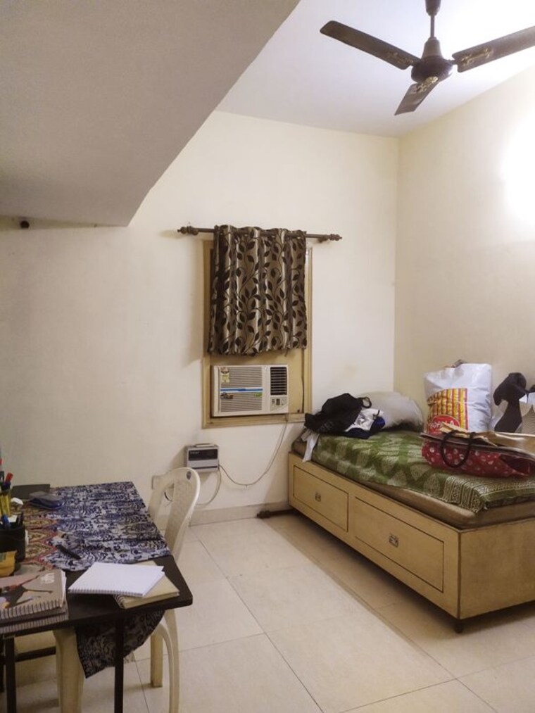 Bedroom, kalkaji 3 Bedroom 1500 Sq.Ft. Builder Floor In Kalkaji Delhi 9855227