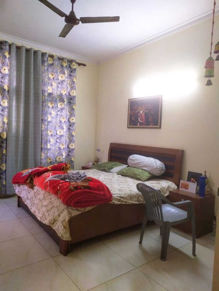 Master Bedroom, kalkaji 3 Bedroom 1500 Sq.Ft. Builder Floor In Kalkaji Delhi 9855227