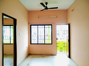 Hall in 2 BHK Apartment at Egmore – for Rent