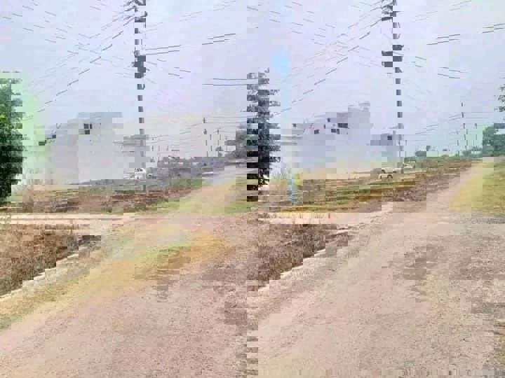 Plot For Sale in Modipuram