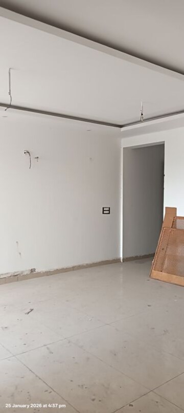 Room in 4 BHK Apartment at GVT Beliston Avenue, Dhakoli – for Sale