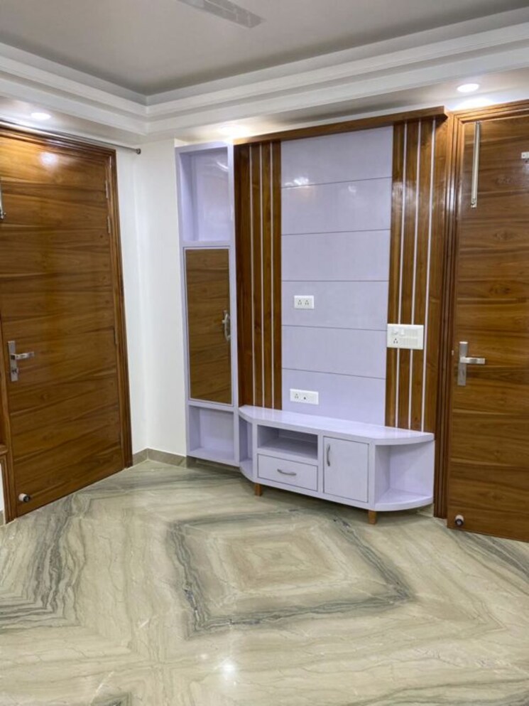 Bedroom, vasant kunj 3 Bedroom 1500 Sq.Ft. Builder Floor In Vasant Kunj Delhi 9855246